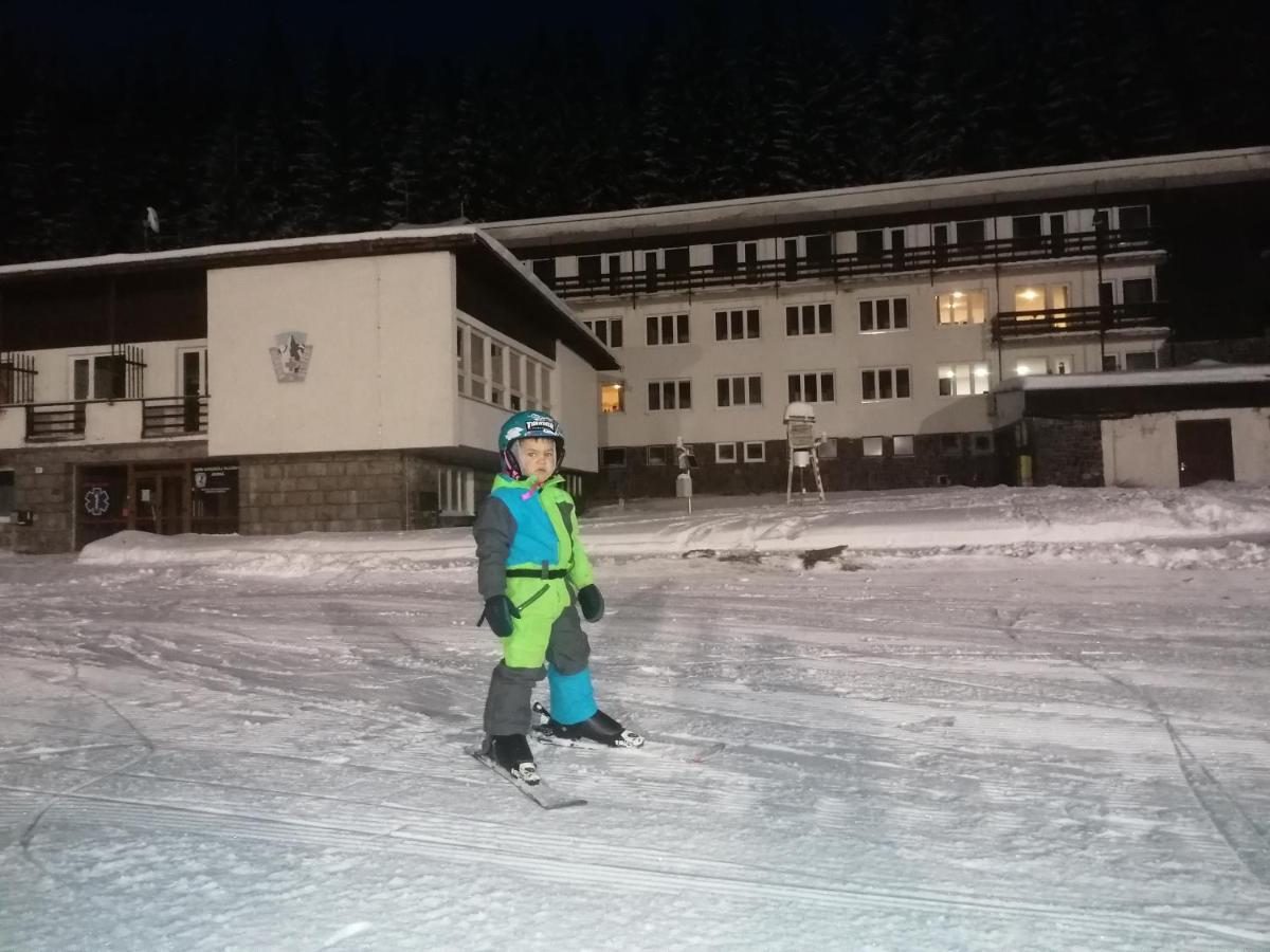 Chata - Dom Horskej Sluzby Jasna Demanovská Dolina Exteriér fotografie