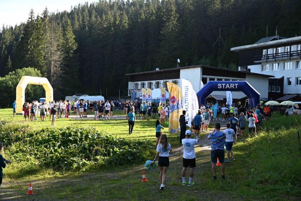 Chata - Dom Horskej Sluzby Jasna Demanovská Dolina Exteriér fotografie